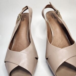 EUC Clarks Artisan Slingback Sandal / Heels